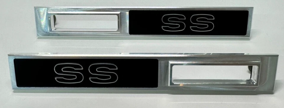 1969 Chevy Chevelle 'SS' Emblem Side Marker Light Bezel Front Fender - Image 2 of 4