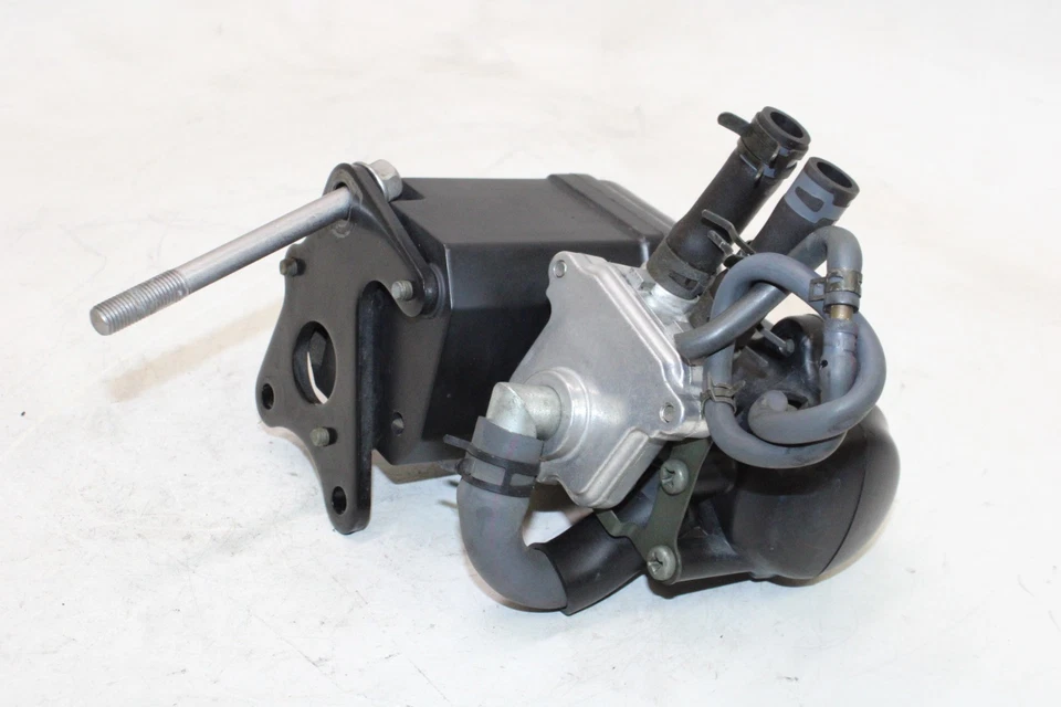 98-11 YAMAHA V STAR 650 XVS650A CLÁSICO OEM SUSPENSIÓN BOMBA DE AIRE DISTRIBUIDOR Foto 2 de 4