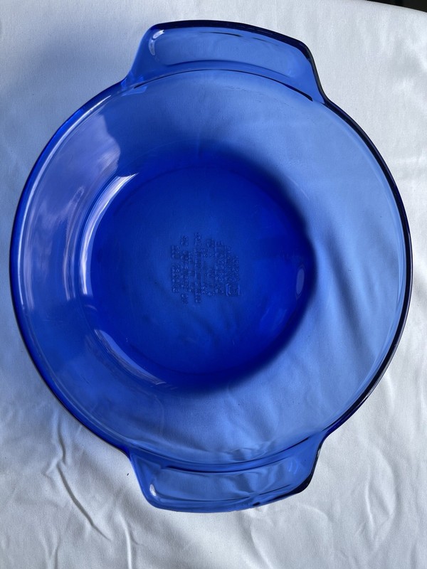 Anchor Hocking Essentials Cobalt Blue 2 QT casserole dish serving bowl w/handles