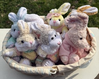 Chrisha Playful Plush Basket of 7 Bunnies Easter 1999 Vintage