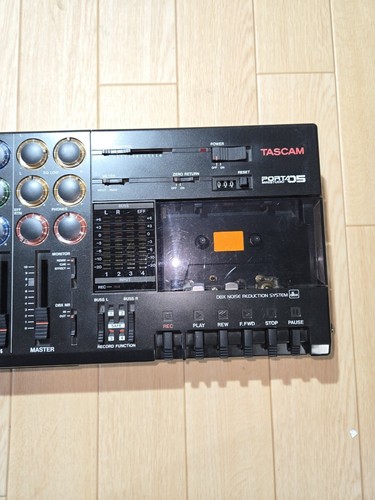 JUNK Tascam Porta 05 Ministudio Multitrack Cassette Recorder - Picture 3 of 10