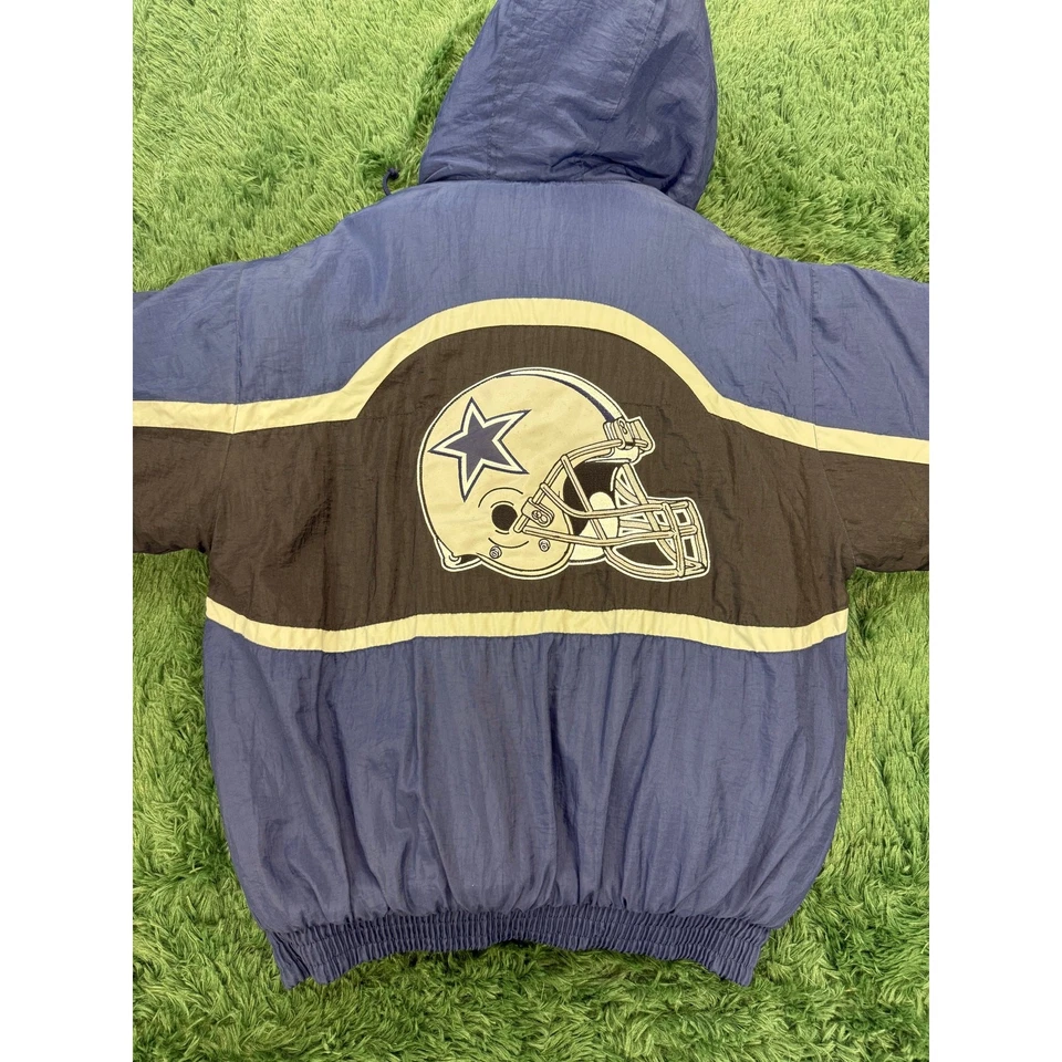 Chaqueta estilo acolchado de alta resistencia de los Dallas Cowboys años 90 con capucha talla mediana vintage Foto 2 de 4