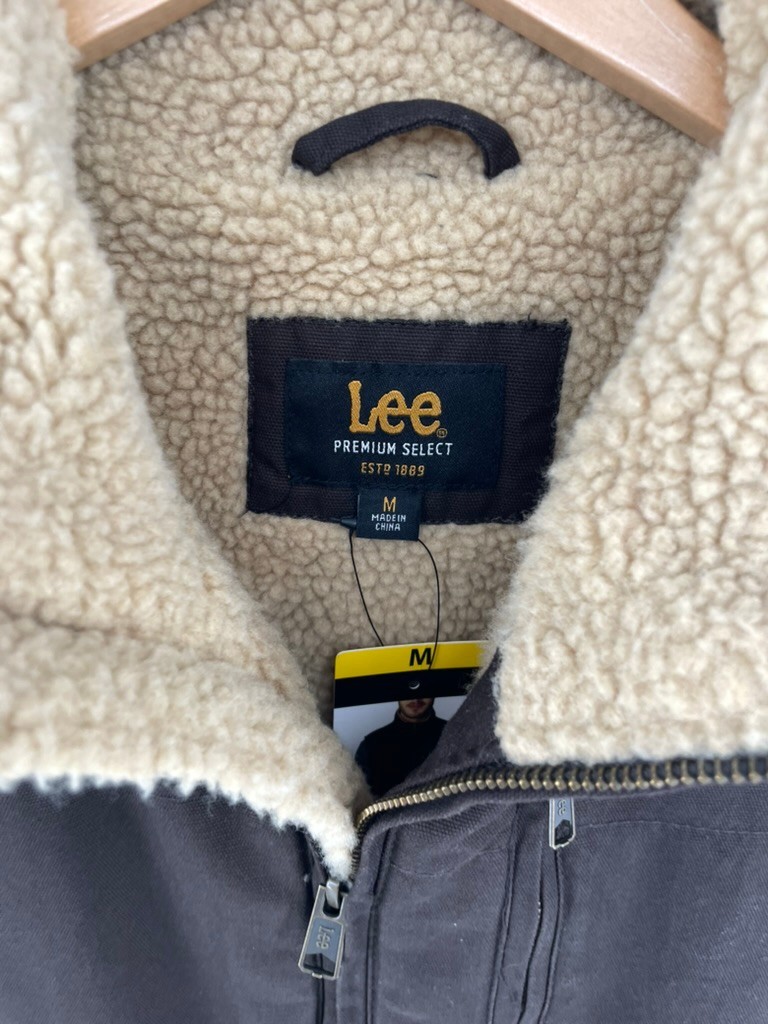NWT Lee Premium Vest Mens M Brown Sherpa Lined Full Zip Pockets Work Outdoor