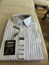 Kirkland Signature 16 1/2-34/35 L Men's Tailored Fit Dress Shirt 100 Cotton