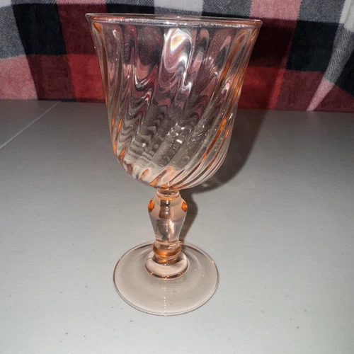 Vintage Arcoroc France Rosaline Pink Swirl Wine/Water Goblet Glass