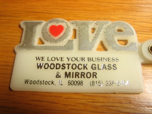 LOTTO DI 5 PORTACHIAVI VINTAGE GLOW IN THE DARK-LOVE WOODSTOCK IL ECT - Foto 4 di 5