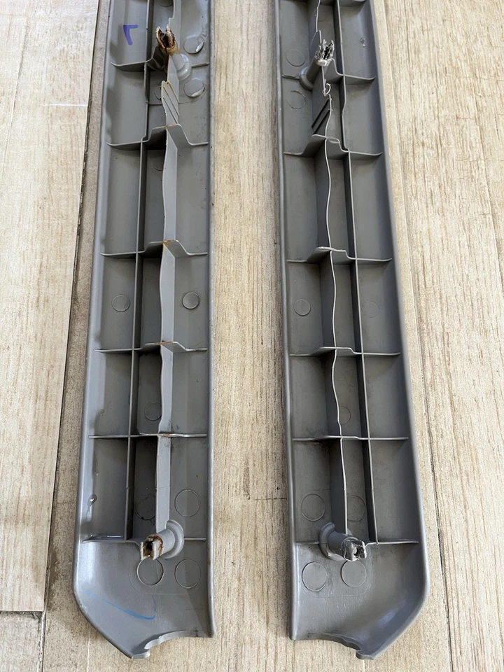 Placas de desgaste del umbral de la puerta de Toyota Tacoma gris conductor y pasajero 2001-2004 Foto 3 de 4