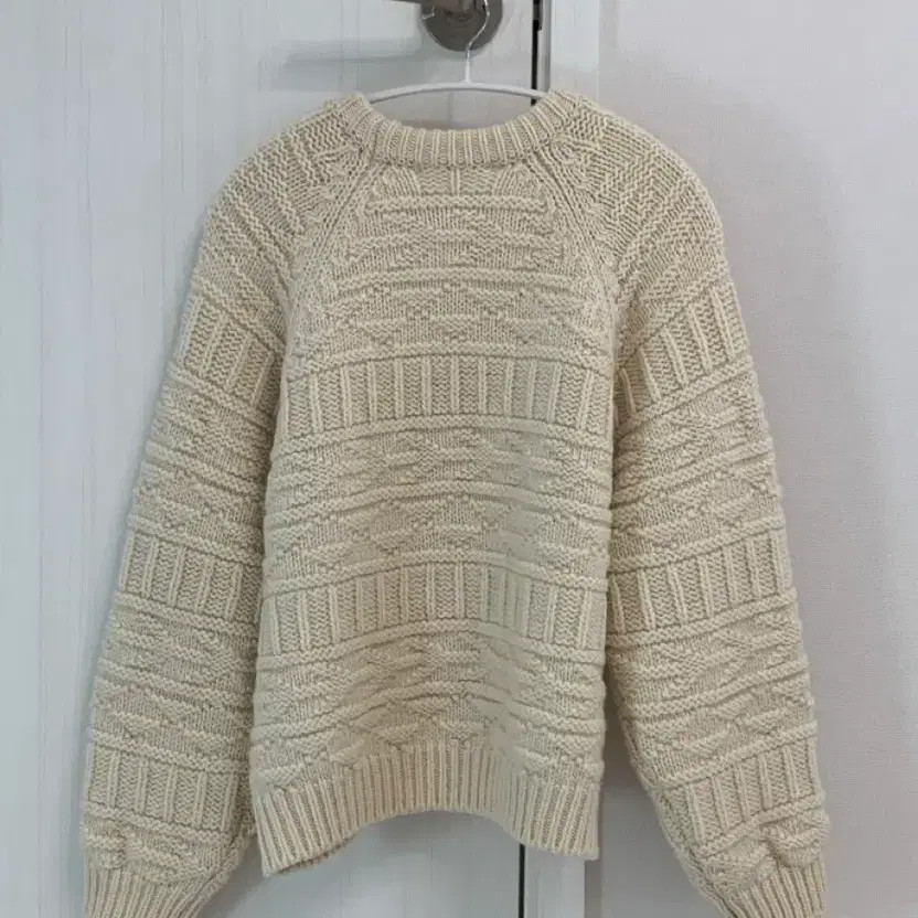Nothing Ritten Vintage Pattern Round Pullover - image 2