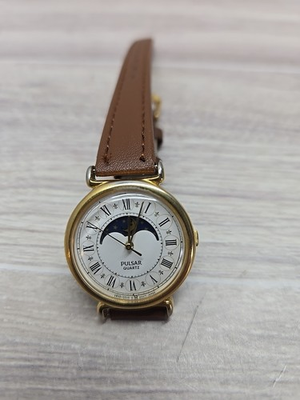 #ad Pulsar Quartz Moon Phase Ladies Watch V829 0010 Leather Strap Runs New Battery $49.87
