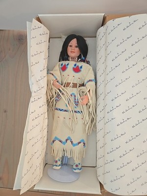 Danbury Mint Native American Porcelain Doll Gentle DOVE W/stand RARE NEW 