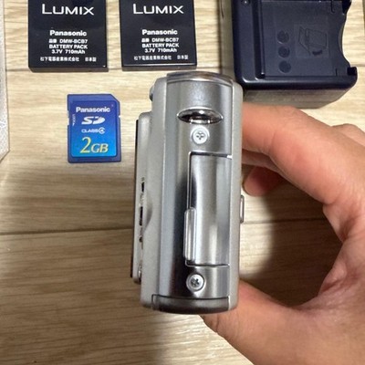 Panasonic Lumix DMC-FX7 Silver Digital Camera with Battery and