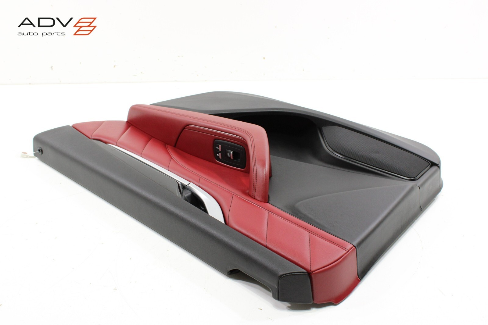2017 - 2020 MASERATI LEVANTE FRONT RIGHT SIDE INTERIOR DOOR PANEL TRIM COVER OEM