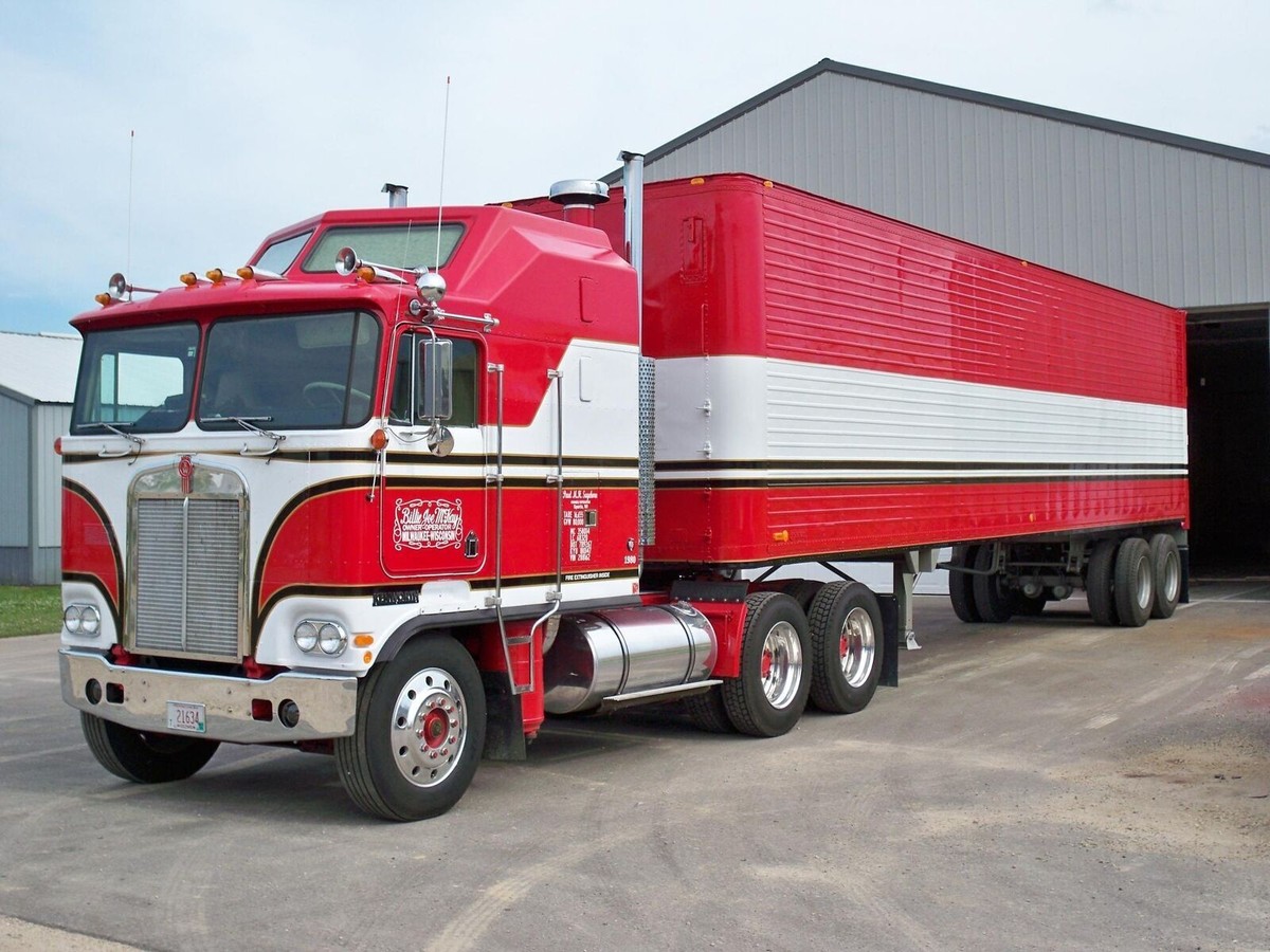 Kenworth K100 BJ & The Bear Tractor/Trailer N 1:160 Scale