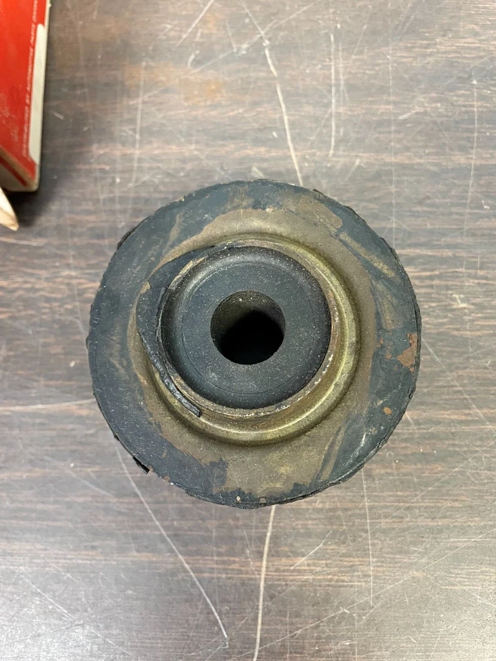 Plymouth Dodge Coronet Belvedere 1955 1956 montaje de motor trasero 624 Foto 3 de 3