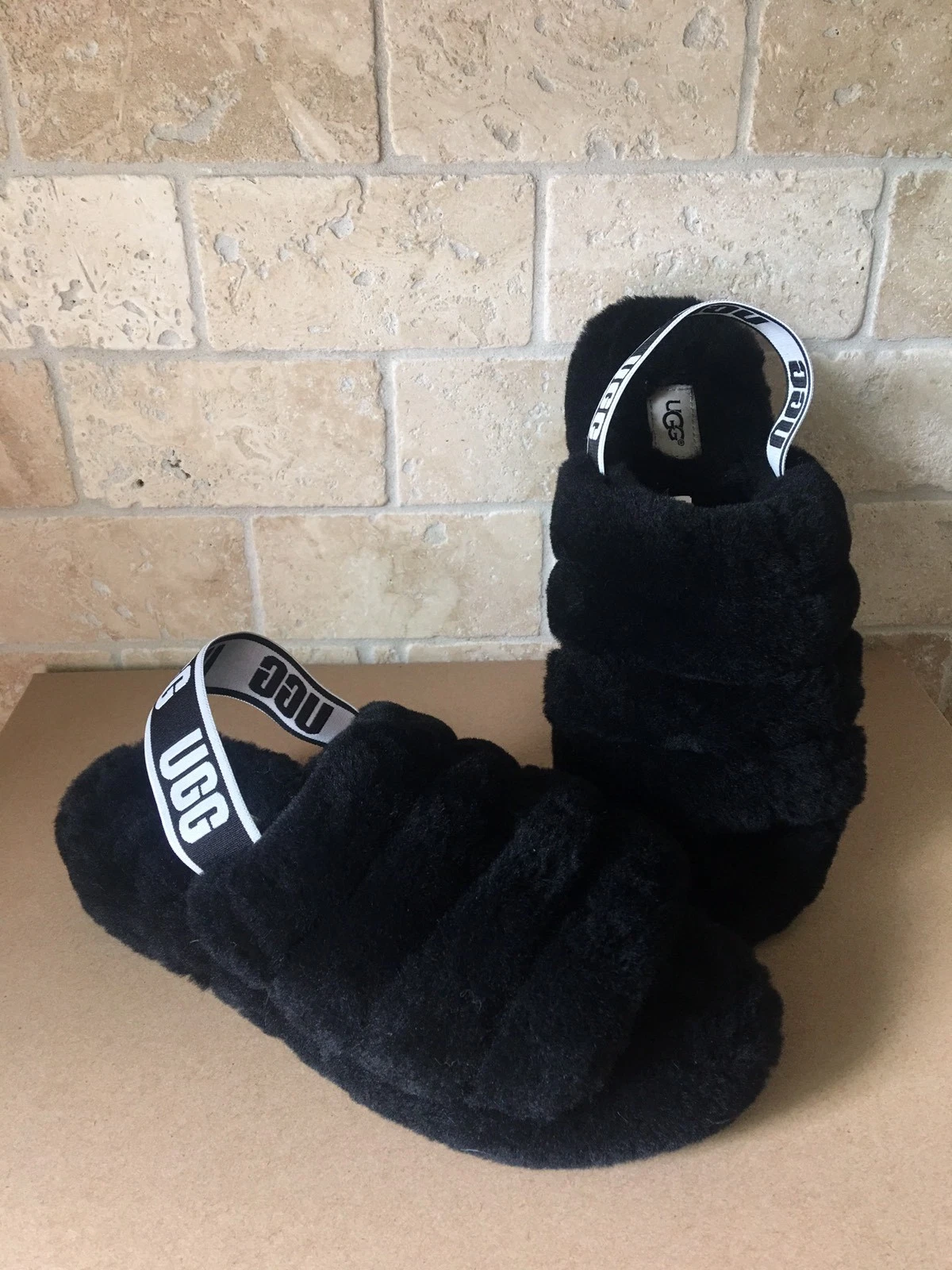 UGG FLUFF YEAH SLIDE NERO PELLE DI PECORA SLINGBACK SCARPE PANTOFOLE TAGLIA US 7 DONNA