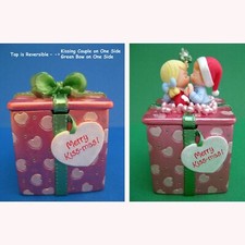Ring Box ** Top This Merry Kiss-Mas! Kissing Couple Covered Box Precious Moments