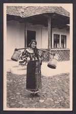 Vintage postcard Romania Breaza Prahova folk costume girl water carrier 1930