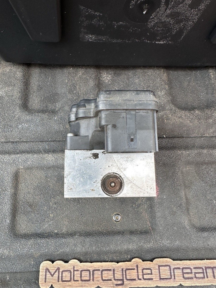 Eb513 2008 Harley FLHX Street Glide ABS Module Pump for sale