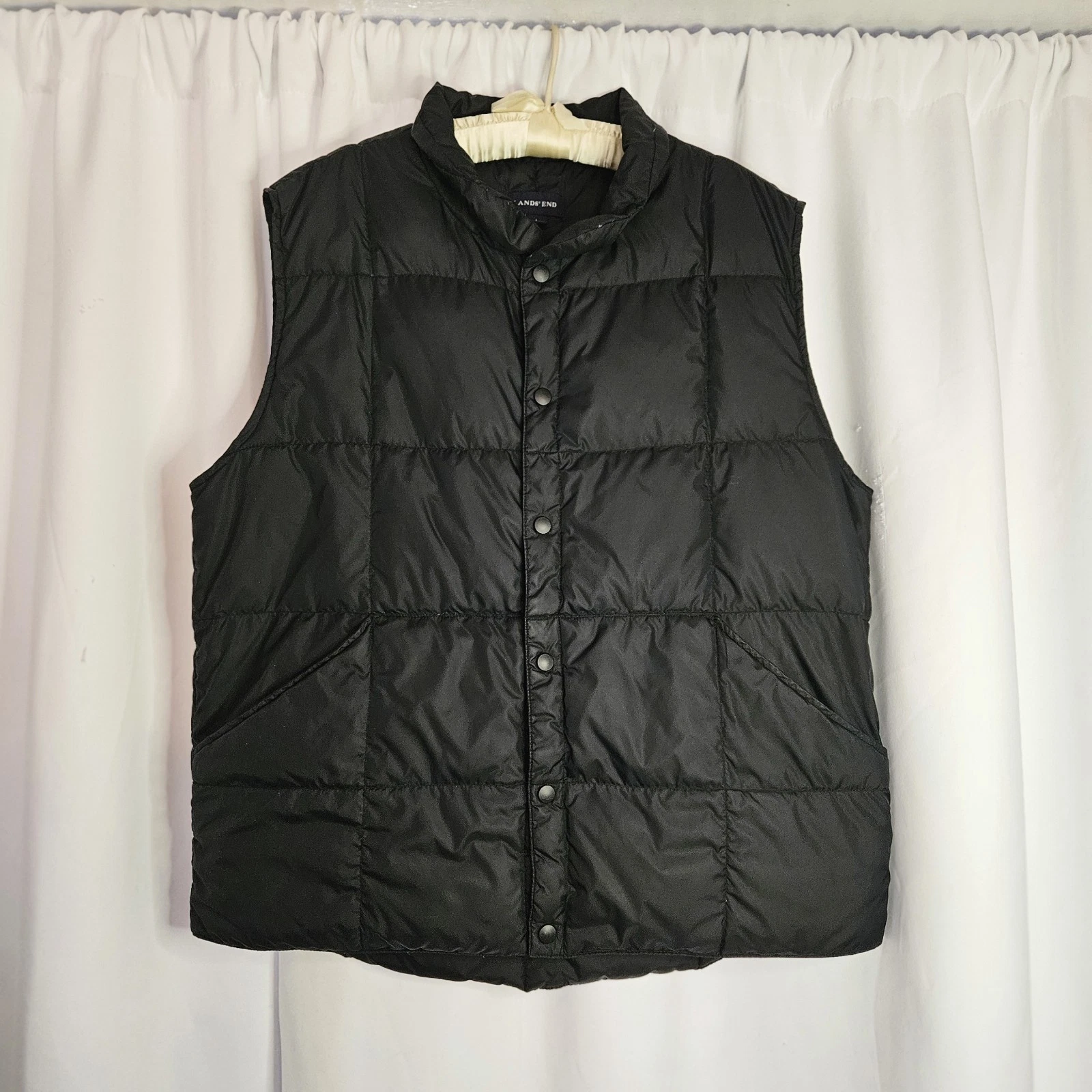 Lands End Goose Down Puffer Vest Men's Large 42-44 Black Outdoors Snaps Quilted
Opens in a new windo