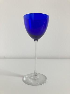 Original Baccarat Kristall Weinglas Modell Perfection kobaltblau Frankreich
