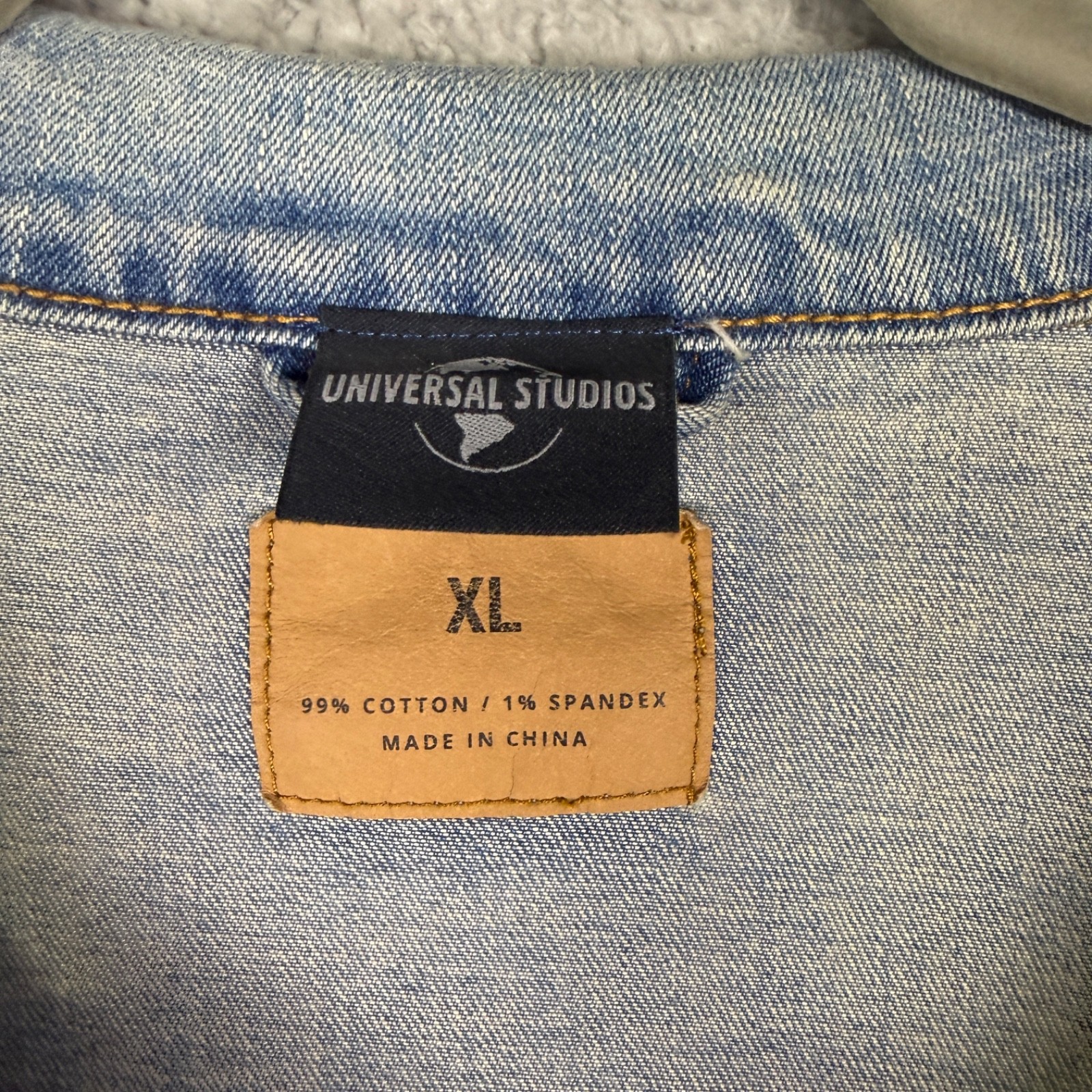 Universal Studios Denim Jacket 30th Anniversary N… - image 3
