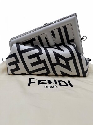 Fendi ロゴプリント バッグ New Versace X Fendi Fendace Collaboration Large Flat Pouch Black