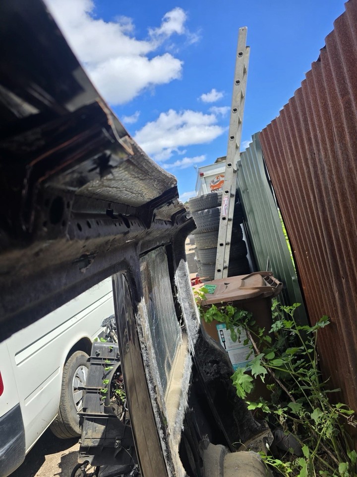 Volkswagen Transporter T6 Driver Side O/s Rear Quarter With Glass Deep ...