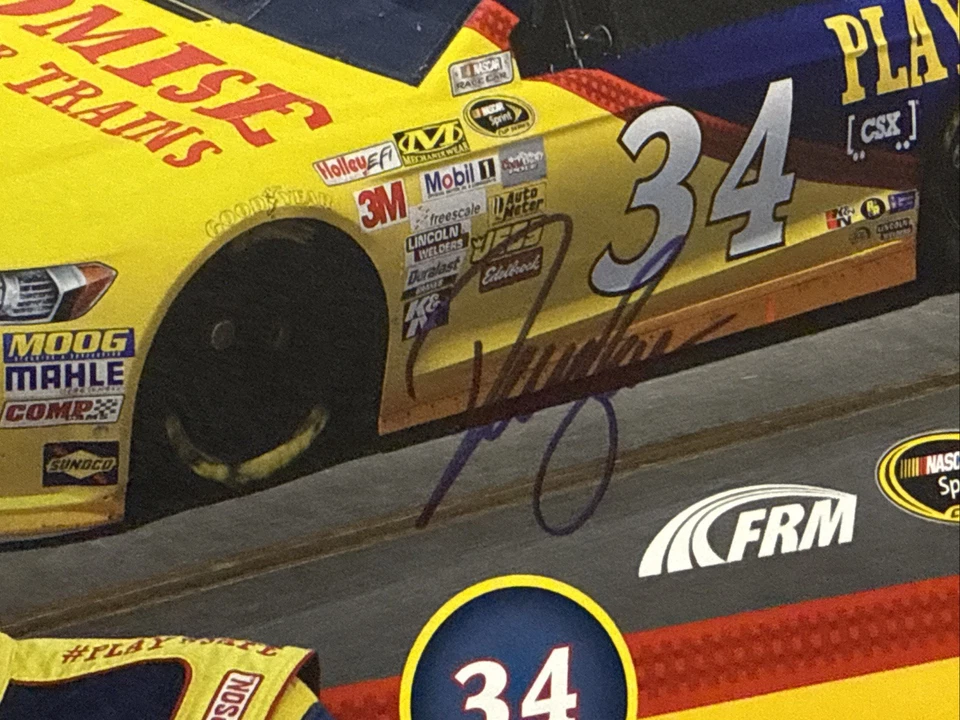 Tarjeta de héroe de NASCAR 2013 David Ragan #34 CSX Play It Safe autografiada Foto 2 de 3