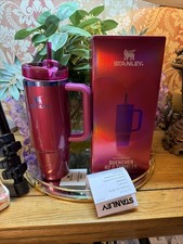 New Stanley cup The Quencher H2.0 Flowstate Tumbler Fuschia Pink  gloss 30oz