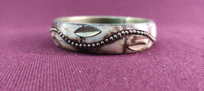 bracelet vintage en os et laiton - Photo 1/4
