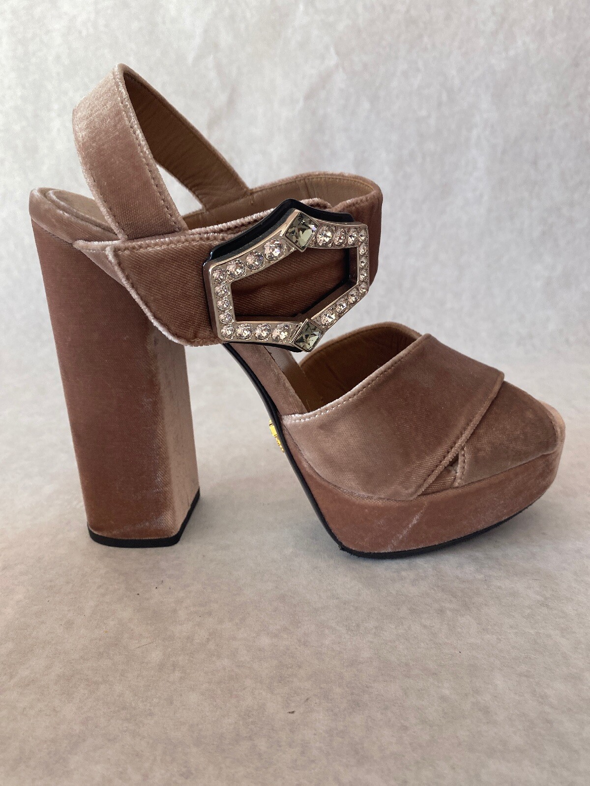 Купить Prada Nude Pink Velvet Platform 