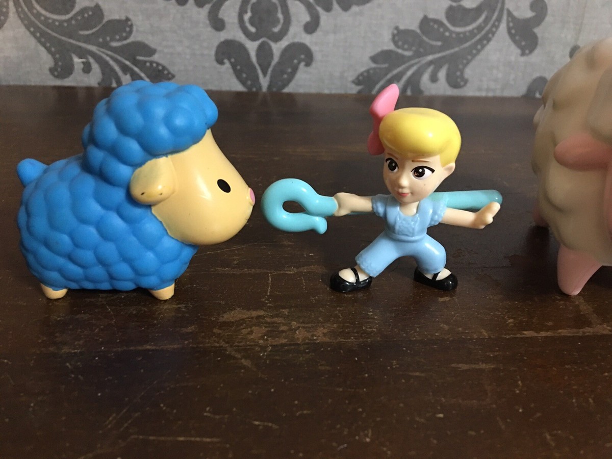 Mini Bo Peep's Sheep フィギュア Genuine Disney Toy Story Anime Figure Mini Shepherdess's