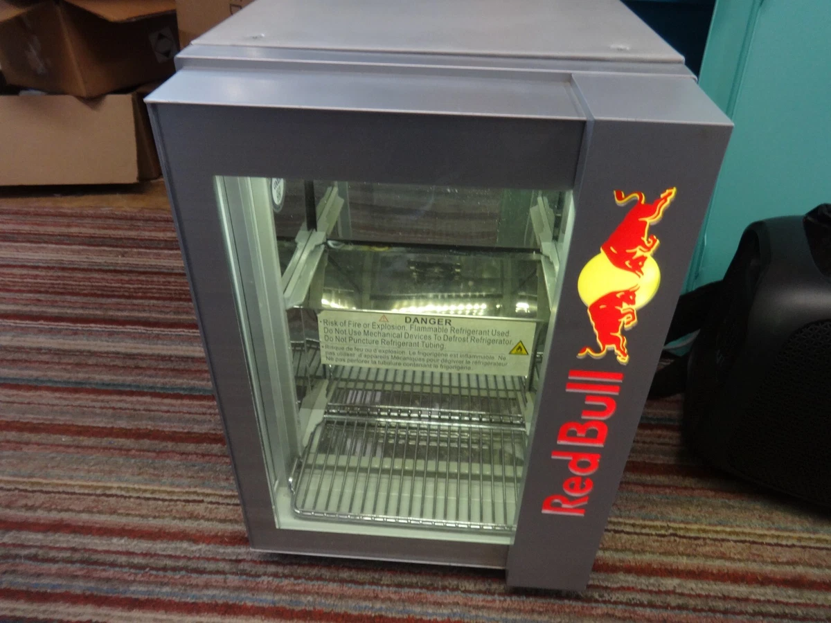 Red Bull Baby Cooler Modell 2020 (mehrere verfügbar)