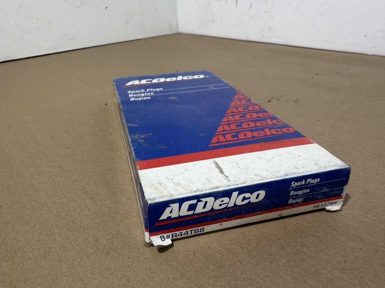 ACDelco R44TS8 Spark Plugs 8pcs 82 BUICK  OLDS FREE SHIPPING