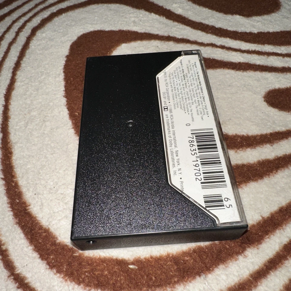 Christmas Is For Children Cassette Tape RCA 1986 Richard Wolfe Children’s Chorus - Image 2 of 4