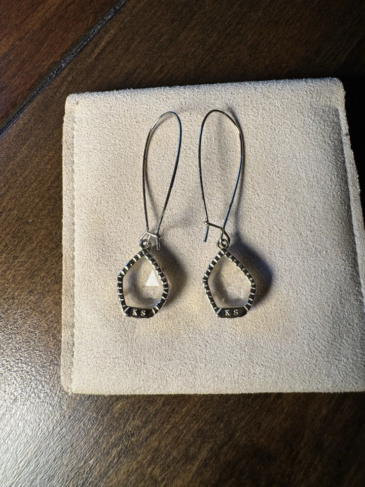 Pendientes colgantes de lágrima transparente Kendra Scott - Marcado KS - Excelente estado Foto 2 de 4