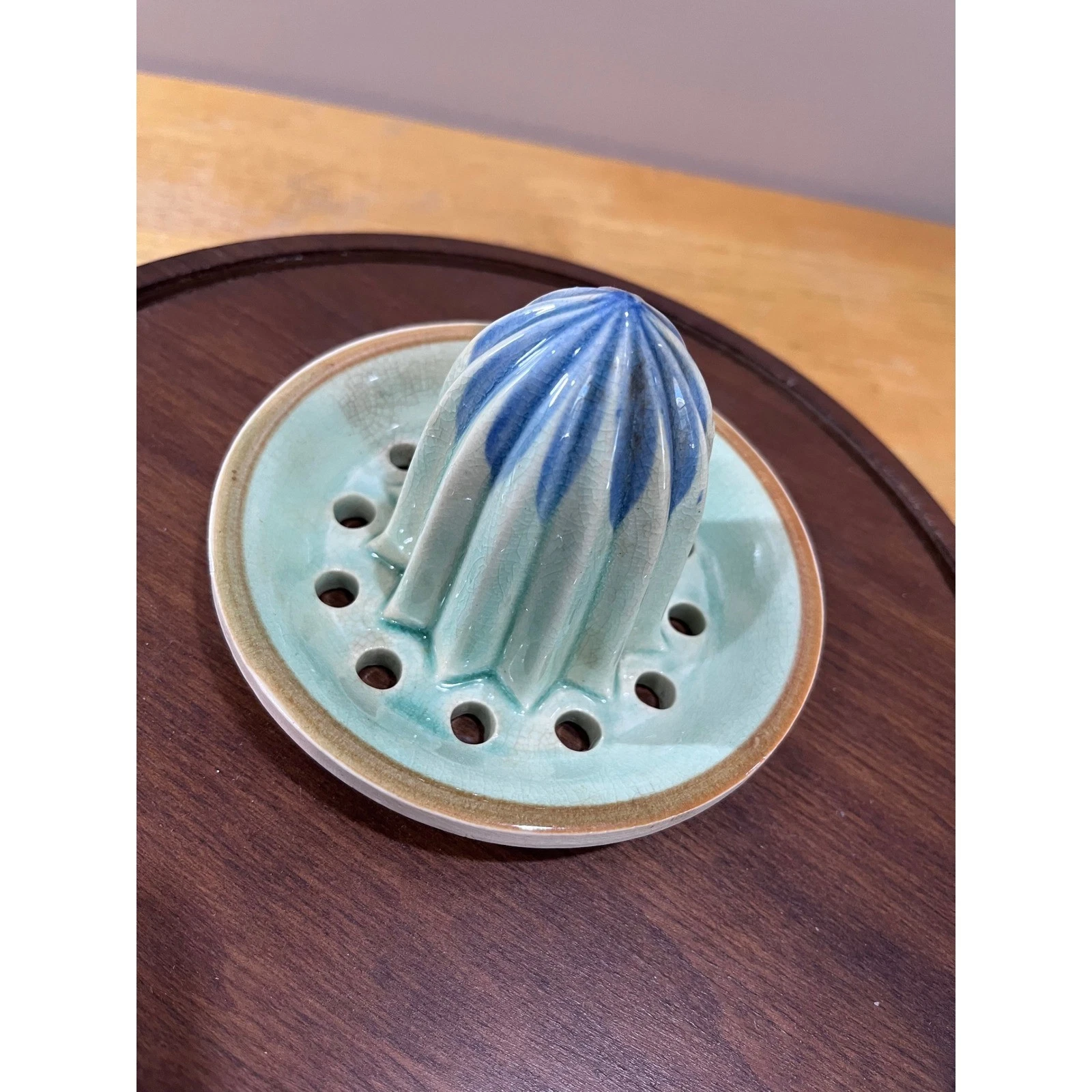 Vtg MCM Style Ceramic Citrus Juicer Reamer Celadon Green Blue Crackle Glaze 4.5"