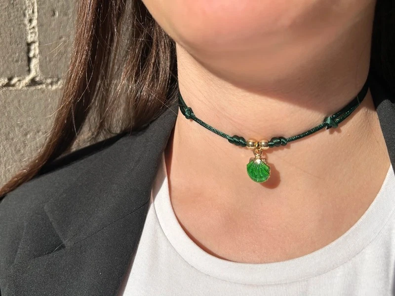 Collana girocollo choker verde conchiglia smalto verde donna ragazza - Immagine 3 di 4