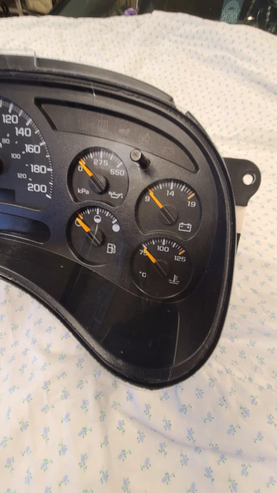 Cuadro de instrumentos Chevy Silverado GMC Sierra 2003-2007 15105687 313 km Foto 3 de 4