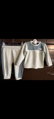 The North Face Toddler Sweatsuit Set Size 12-18 Month
