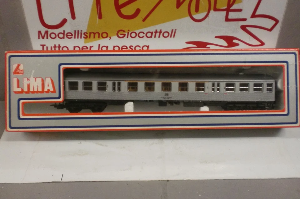 LIMA 309156 - CARROZZA DB ARGENTO 1/2 cl  - HO MADE ITALY - Immagine 2 di 3