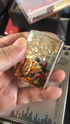 Armor Silver Plated Relief Painted Classic Mickey Mouse Zippo