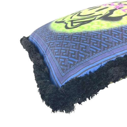 Versace Pillow Cushion Medusa Logo Silk Auth 42✖️42cm  Small - Image 3 of 4