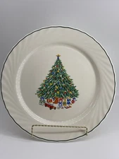 Arcopal Christmas Tree Platter/Chop Plate 12.5" EUC Swirl Rim Green Trim France