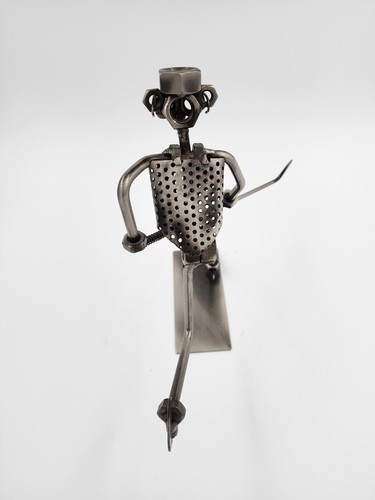 Vintage Metal Hockey Guy Nuts/Bolts Figure Skiing Welded Art - Picture 5 of 6
