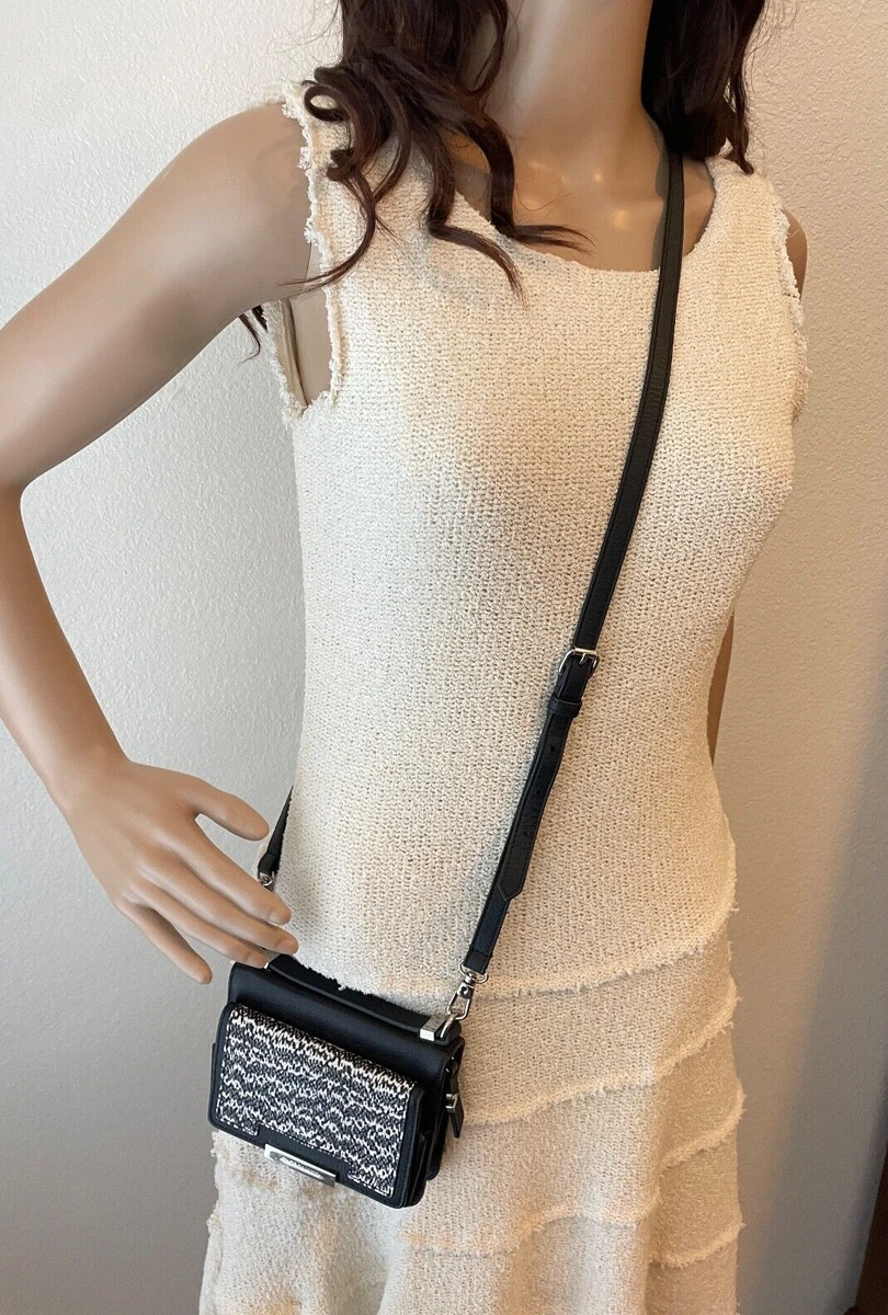 Vince camuto best sale black crossbody bag