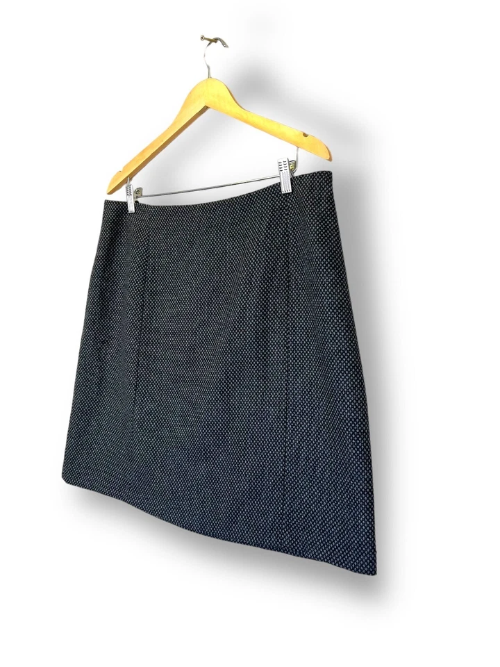 John Lewis Grey Wool Blend Skirt Size 16 Knee Length A Line classic work - Image 4 of 4