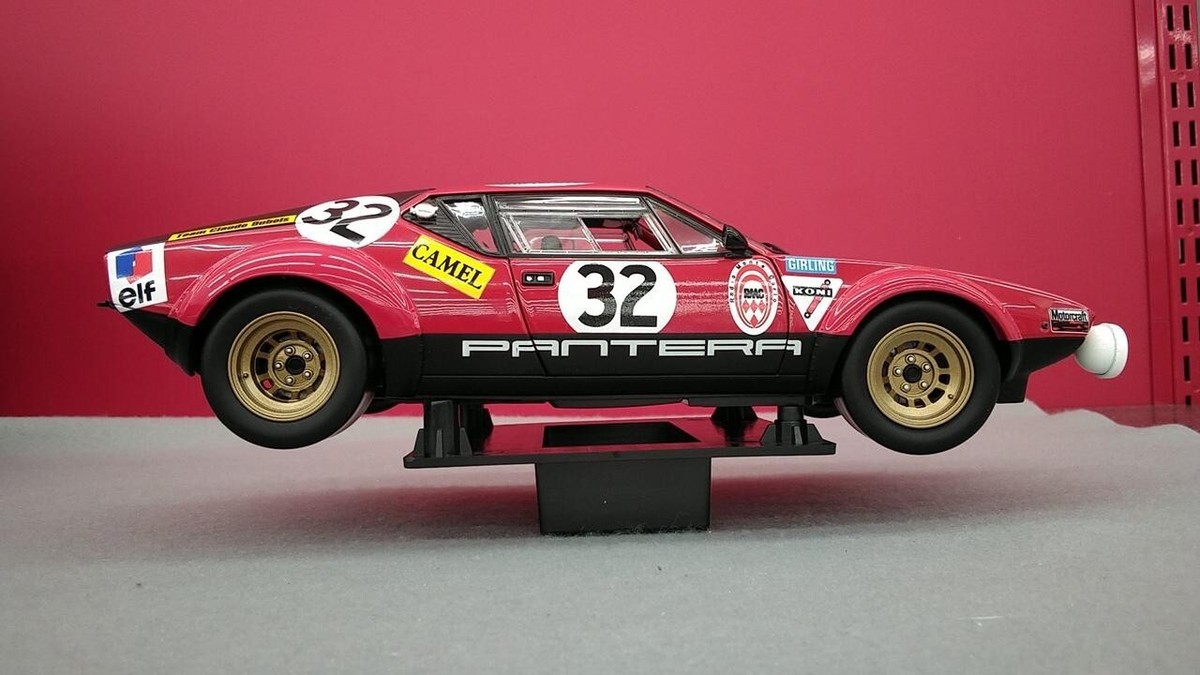 京商 1/18 De Tomaso Pantera 1972 LM #32 1/18 Kyosho De Tomaso Pantera 1972 KM #32 Red Black w/ Box