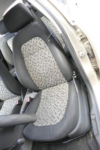 Skoda Fabia 6Y Sitz vorne links Fahrersitz Sitze vorn