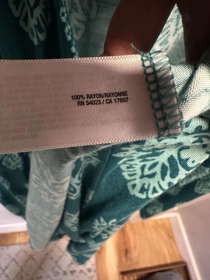 Old Navy Women’s Long Sleeve Wrap Dress with Tie Green Large-Tall - Image 3 of 4